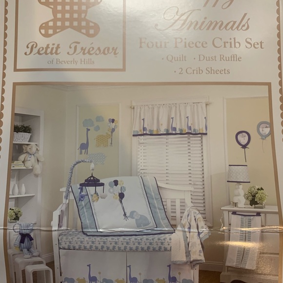 Happy Animals Baby Bedding Set - Picture 2 of 2